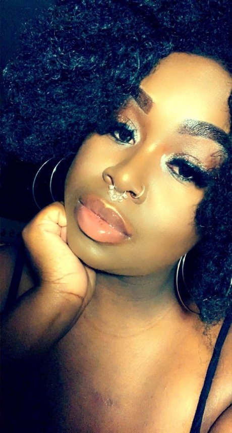 Sassy Sapphir_ naked onlyfans pics