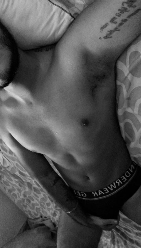 Santiago Ram n Chaux porn onlyfans