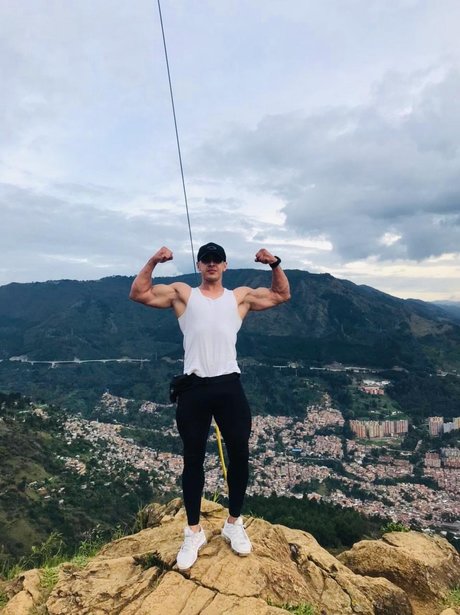 Santi asthetic naked leaked onlyfans