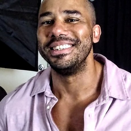 Samson Biggz Free onlyfans leakd