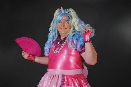 Sailor Bear Zodar onlyfans nude pics