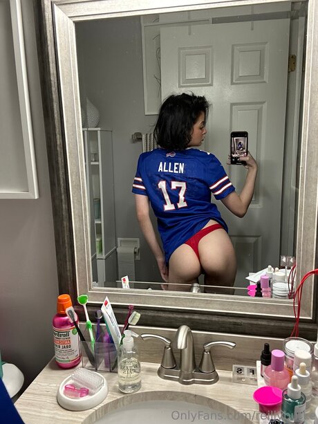 Reilly Burke onlyfans star