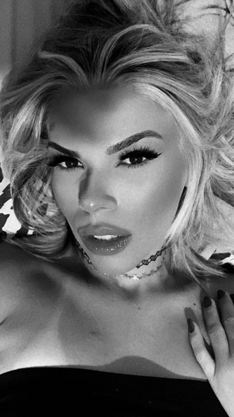 Shantal onlyfans posts