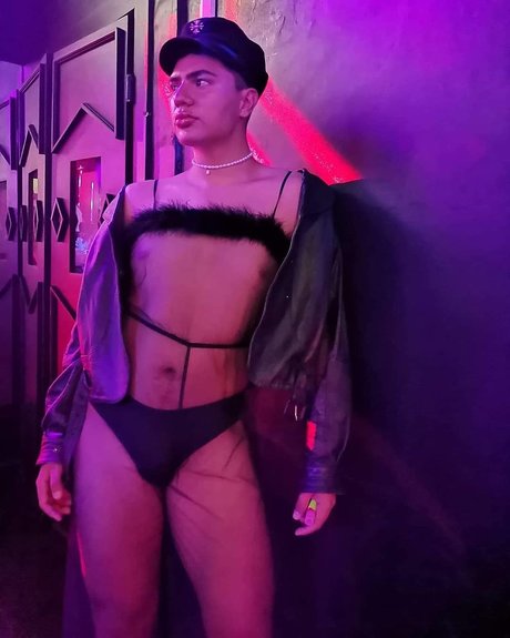 Tony Stonem onlyfans nude leak