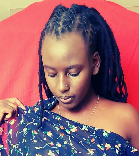 Sausy Suzie onlyfans leaked photos