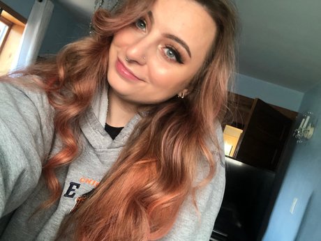 Sausha Solice onlyfans model