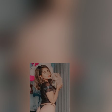 linda benavides onlyfans x