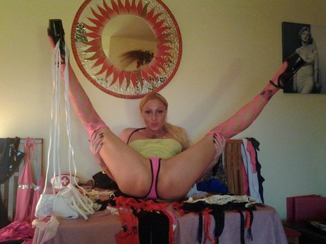 YULIA NICOLSKAIA leaked onlyfans