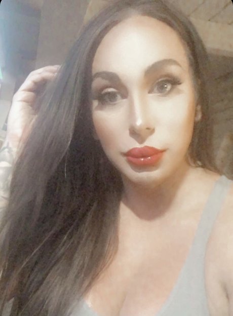 Xoxox sapphirefree_ onlyfans free