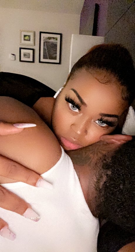 Sincerely Melody onlyfans porn nude