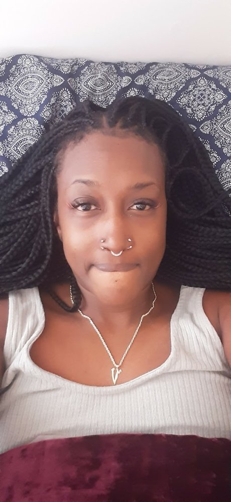 Funquita Skeelow onlyfans pics