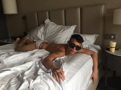 Yefer Paez only fans pics