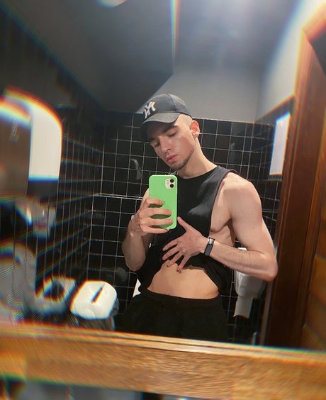 Damelio onlyfans boobs