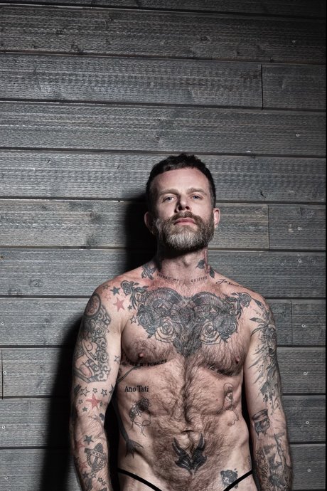 GregHollywoodxx onlyfans model