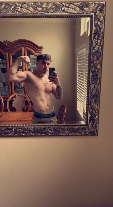 Ty Ler onlyfans leakd