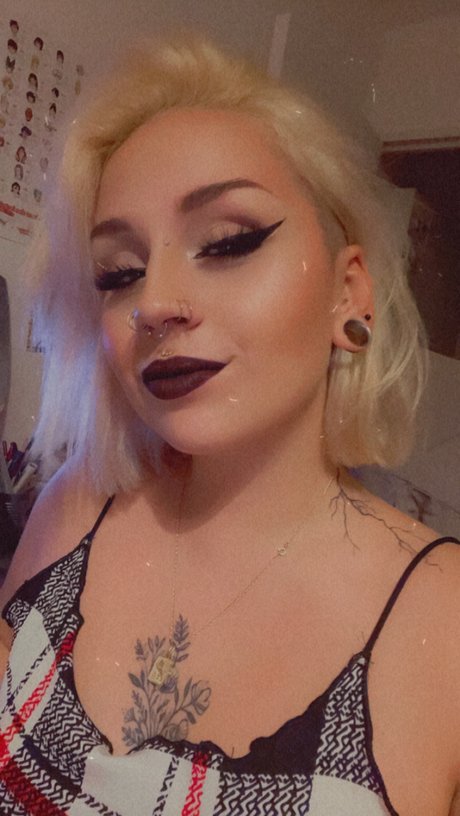 YumikaChan naked onlyfans leak