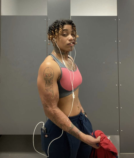 _Guyanese__Paradise_ onlyfans content type