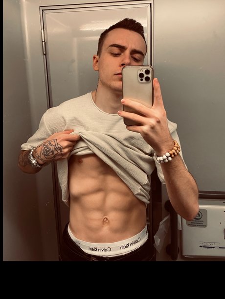 stusek k naked onlyfans leaked