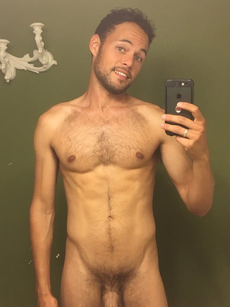 TyofOakland onlyfans topless