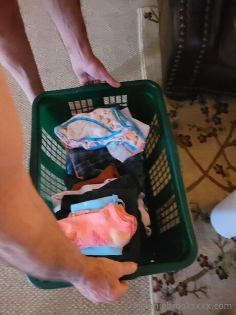 MelanieBrooks onlyfans nude leak