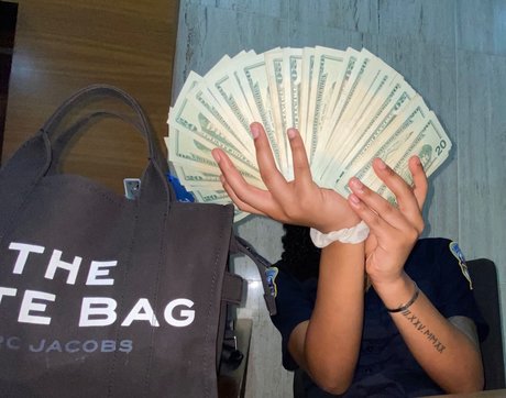 TS KALEAH nude only fans