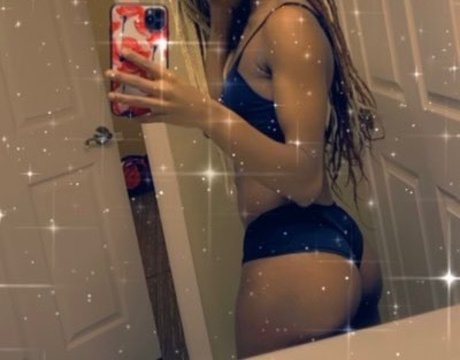 Shy Bunny naked onlyfans leaks