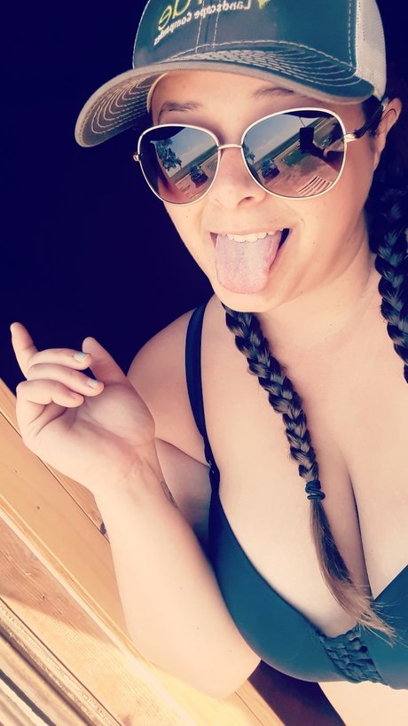 JBaby onlyfans explicit content