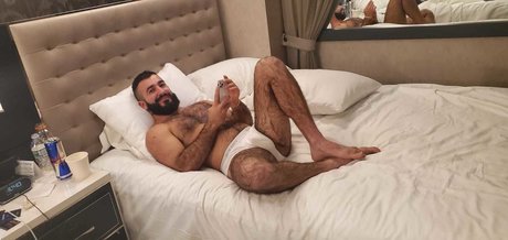 HotHairyGuy porn onlyfans leaks