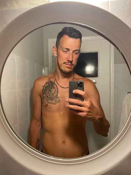 tallguy onlyfans images