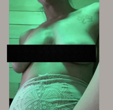 The Real Ell Eee naked only fans