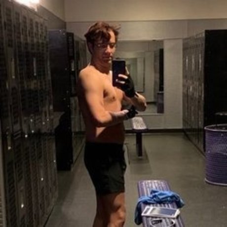 AdamOnix porn leaked onlyfans