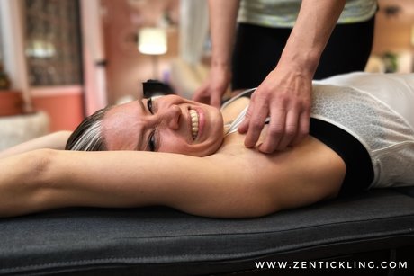 Zen Tickling nude onlyfans leak