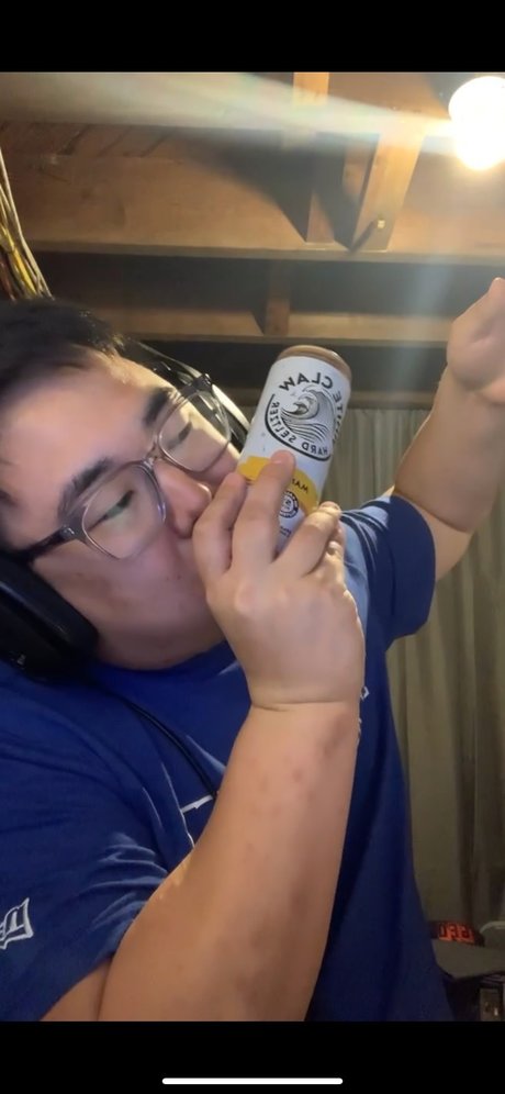 Onlycans Pete onlyfans pics