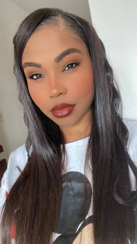 Laura hernandez free onlyfans