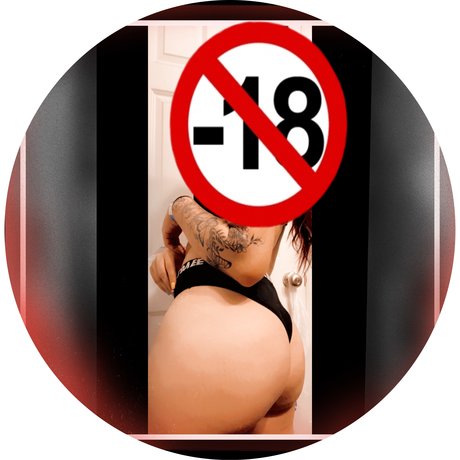 La colora_ naked only fans