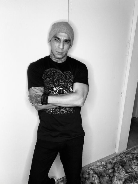 Findom P R I C K onlyfans images