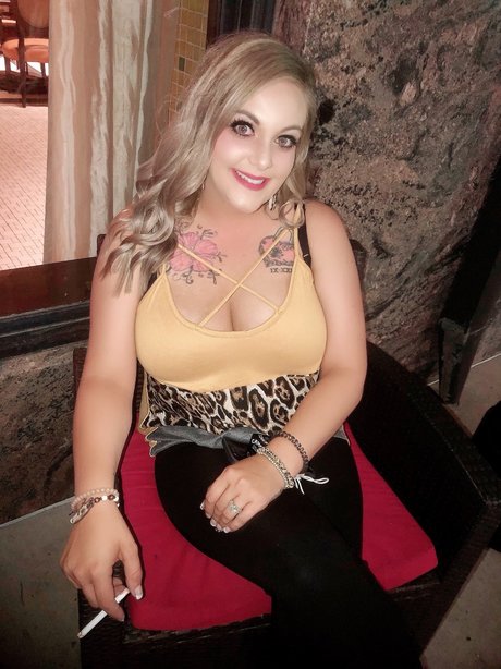 SmokingMlf onlyfans free content