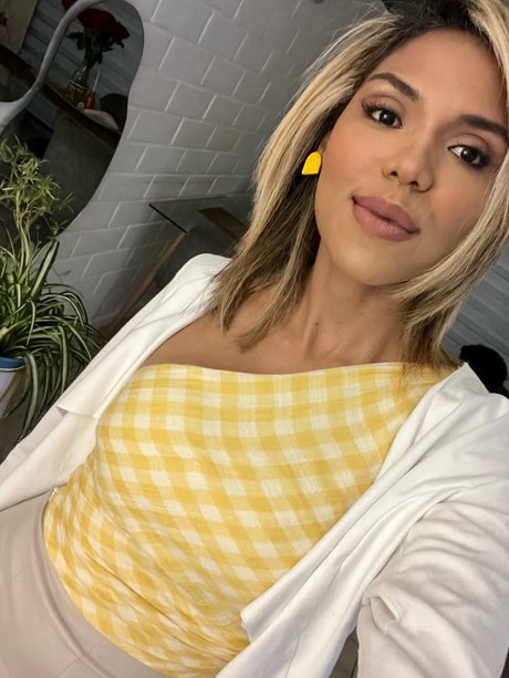 Xiomy Lobato onlyfans pictures