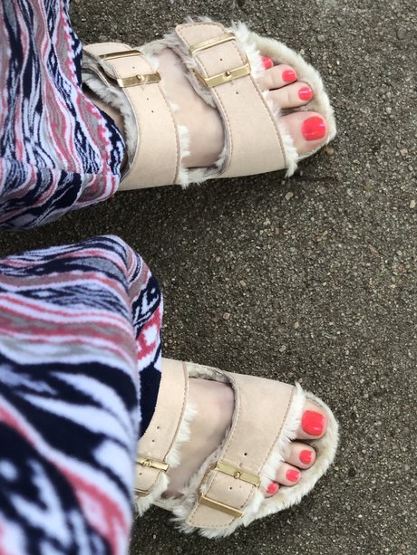 Footsi_ naked onlyfans