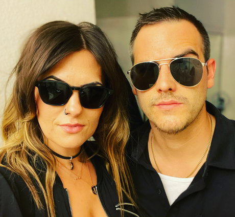 Alex amp amp Samantha onlyfans strip tease