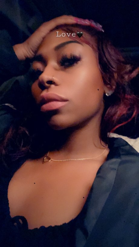 Onlyonemi onlyfans naked