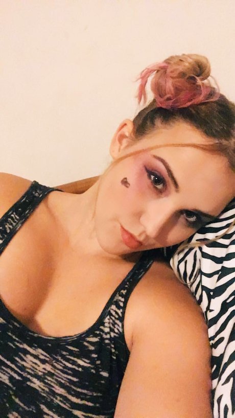 FreakyKitten onlyfans naked