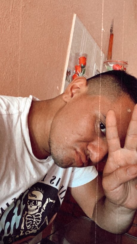 hemes 220 onlyfans model