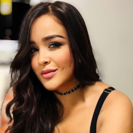 Leidy Lozano onlyfans pictures