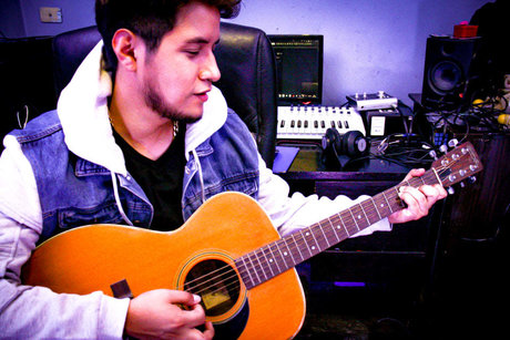 Diego De la cruz onlyfans tits