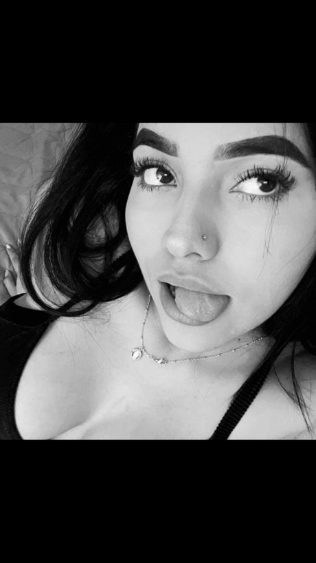 Valentina G_ is on onlyfans