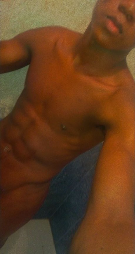 bronw king onlyfans leaked tits