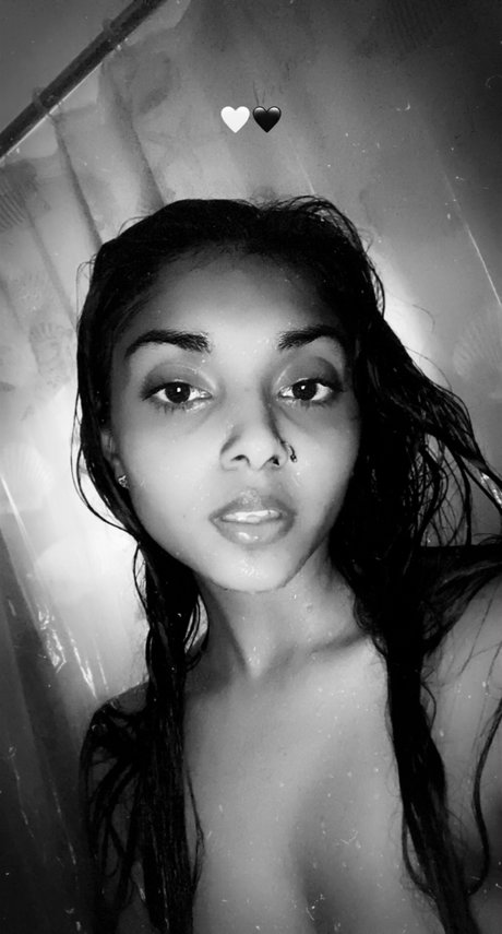 Kia Malifa_ onlyfans leak ass