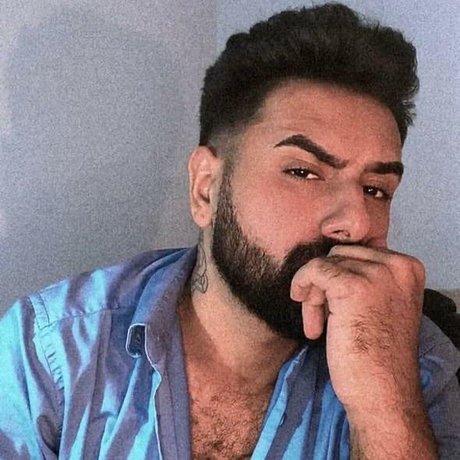 Arthurxv nudes onlyfans