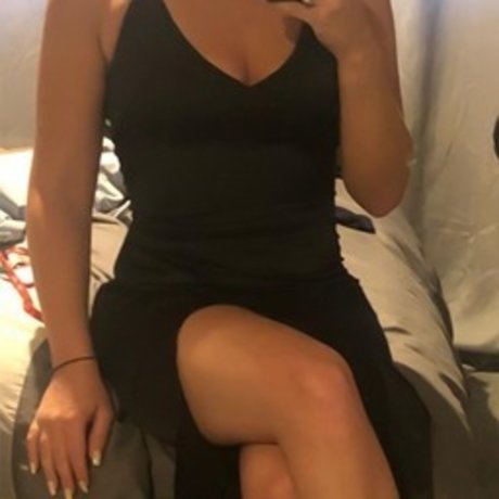 Isla Royal_ only fans naked